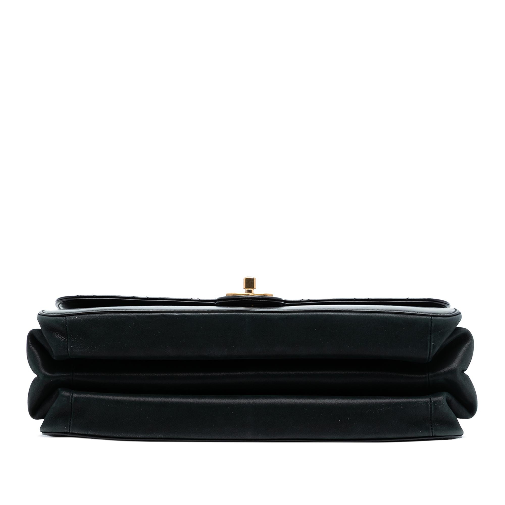 Chanel Paris Cosmopolite Aged Calfskin Straight Lined Flap
