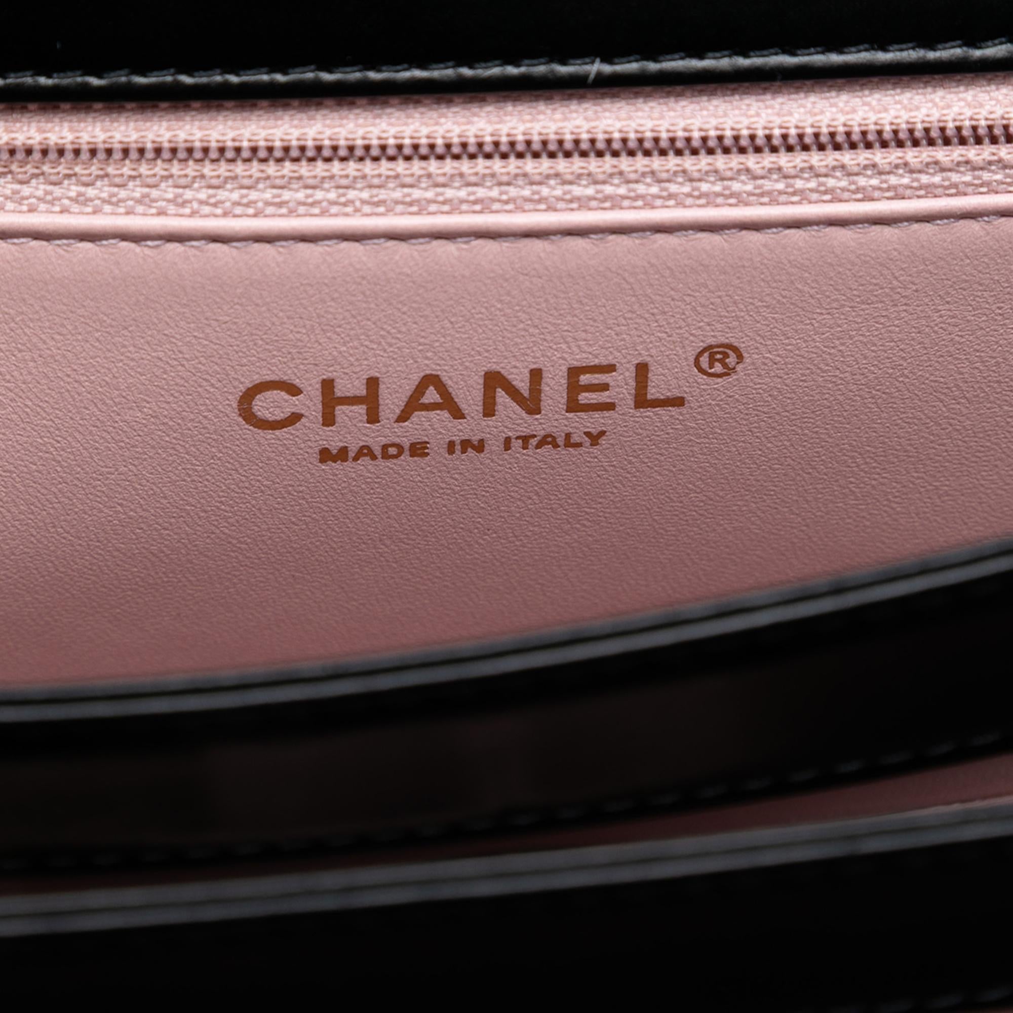 Chanel Paris Cosmopolite Aged Calfskin Straight Lined Flap