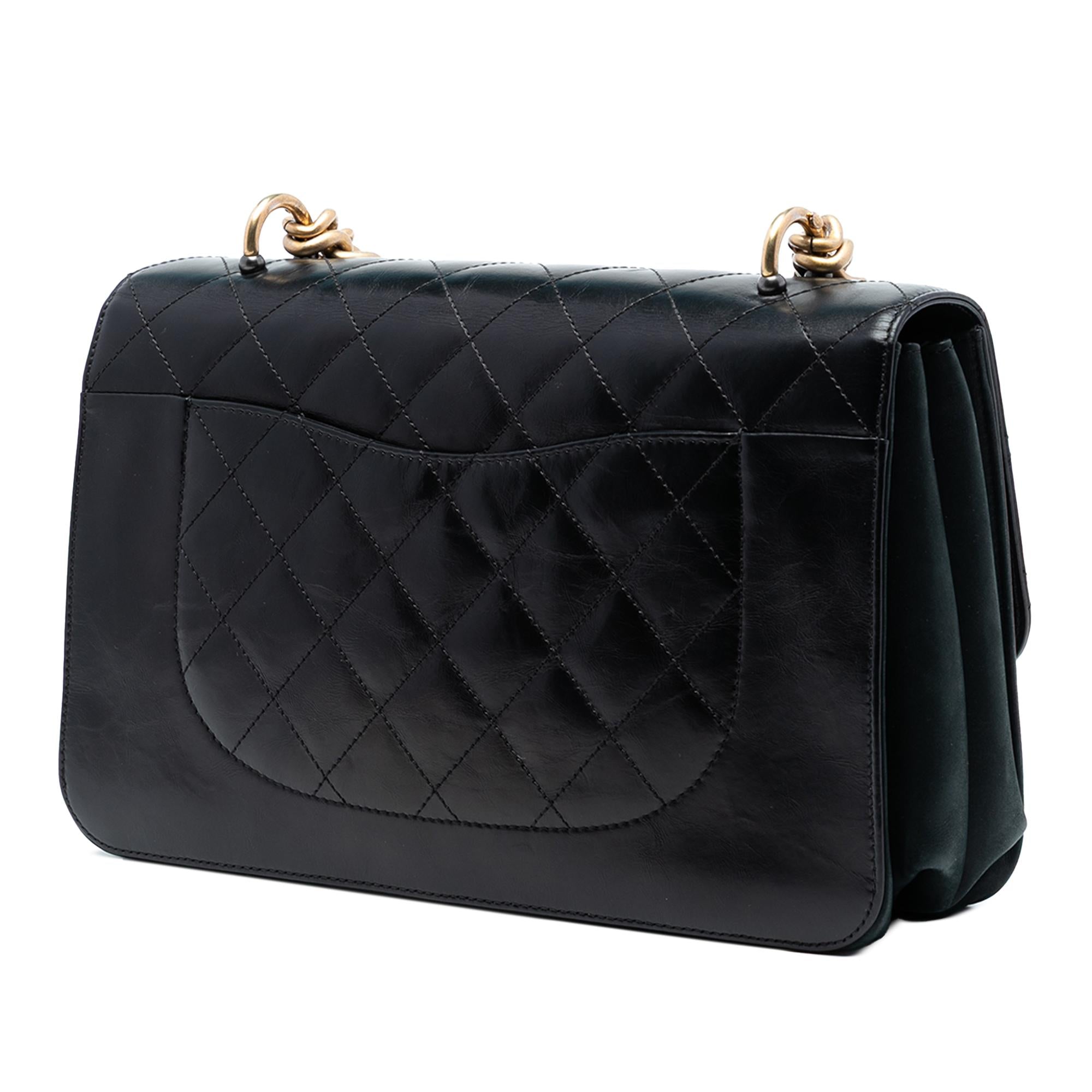 Chanel Paris Cosmopolite Aged Calfskin Straight Lined Flap