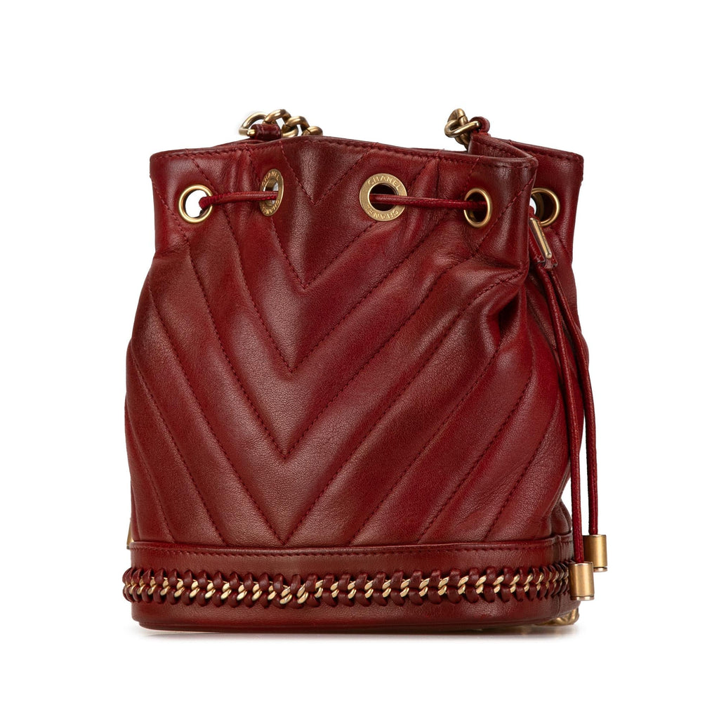 Chanel Paris Cosmopolite Small Chevron Lambskin Bucket Bag (SHG-3IzII1)
