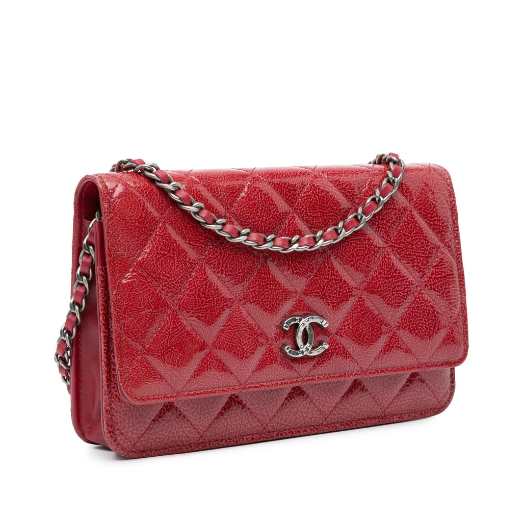 Chanel Paris Dallas CC Patent Goatskin Wallet on Chain (SHG-vrlUi1)
