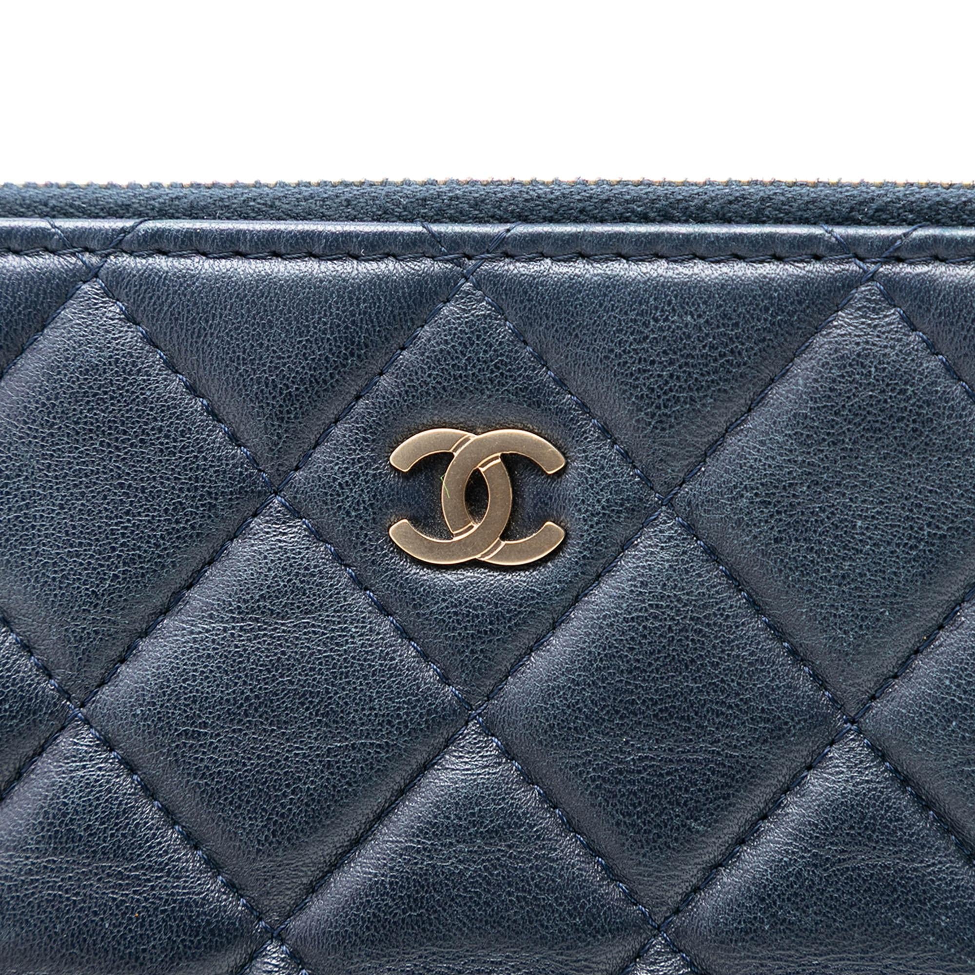 Chanel Paris Dubai Large CC Quilted Lambskin O Case Clutch