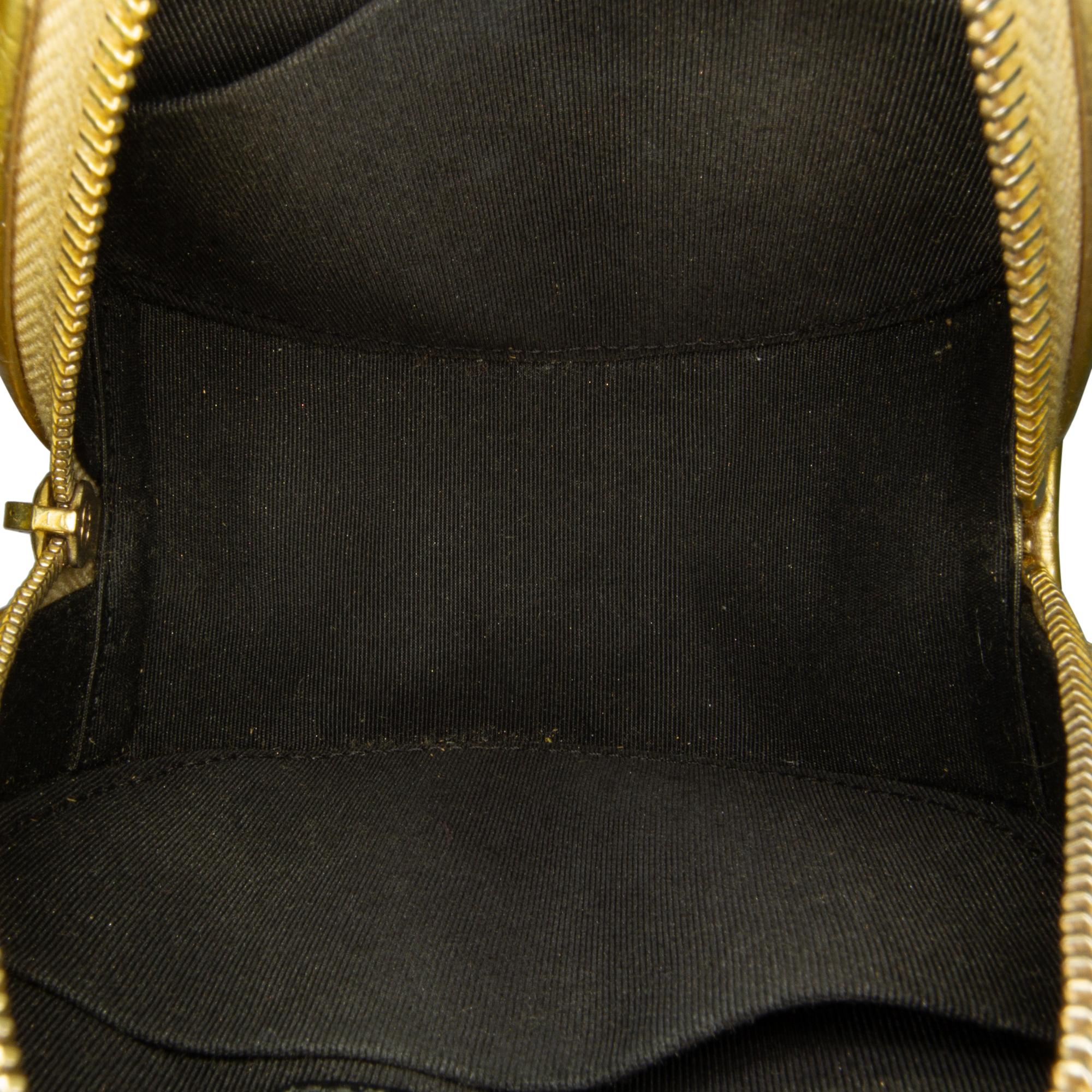 Chanel Paris-New York Coco Croc Round Crossbody Bag (SHG-5kZNxM)
