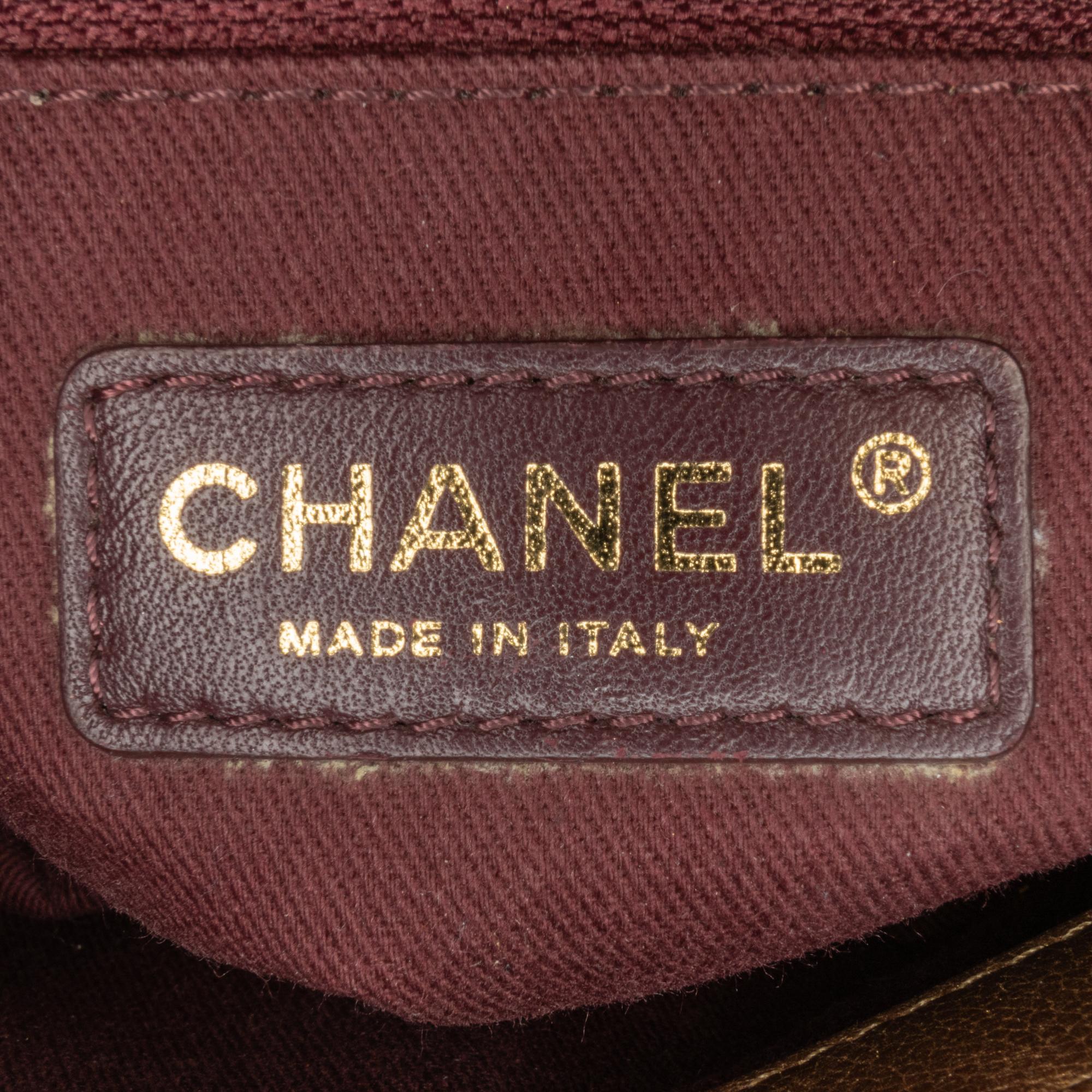 Chanel Paris-Salzburg Metallic Lambskin CC Eyelet Flap (SHG-E5PCT2)