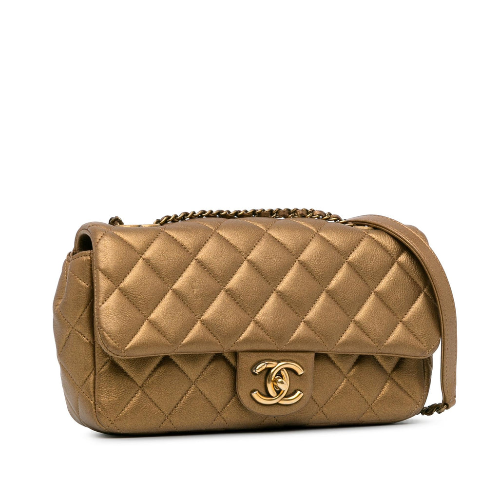 Chanel Paris-Salzburg Metallic Lambskin CC Eyelet Flap (SHG-E5PCT2)
