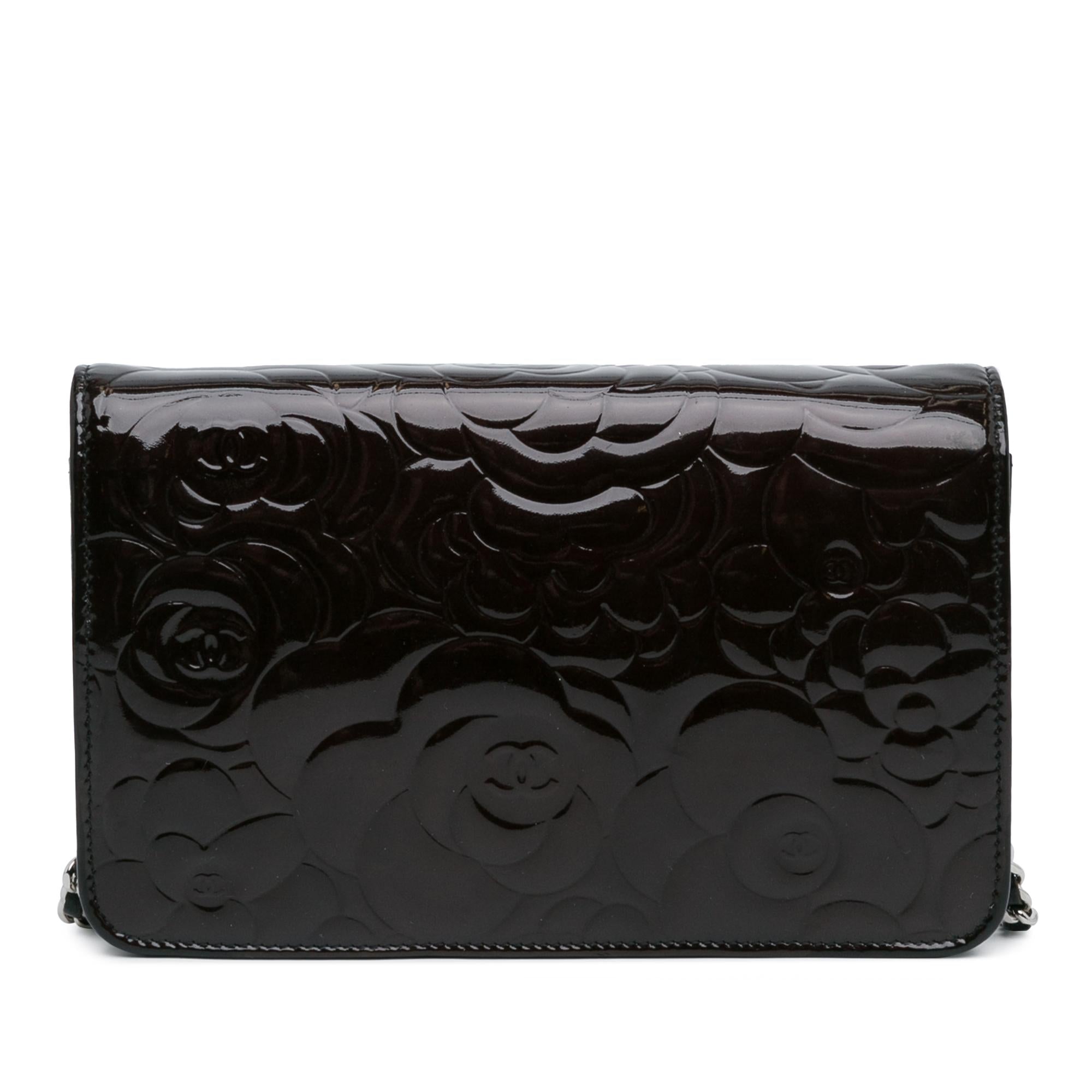Chanel Patent Camellia Wallet On Chain (SHG-s5zcX3)