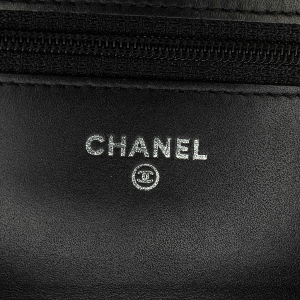 Chanel Patent Camellia Wallet On Chain (SHG-jbYGWh)