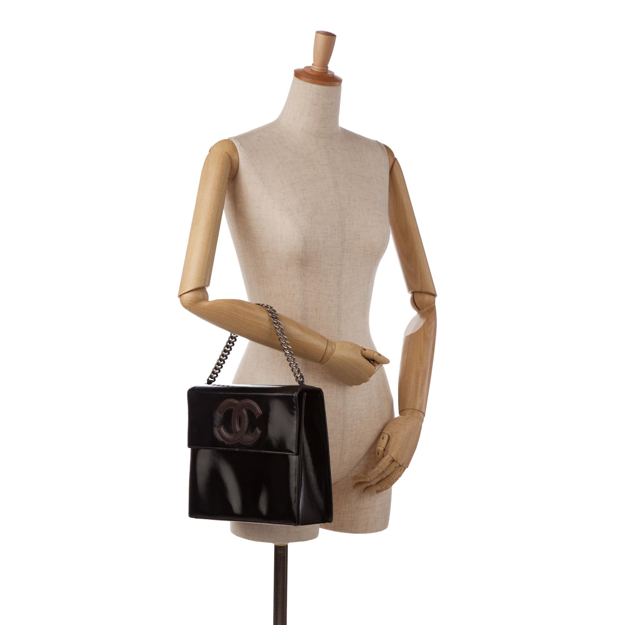 Chanel Patent Flap Handbag (SHG-YxQaRJ)