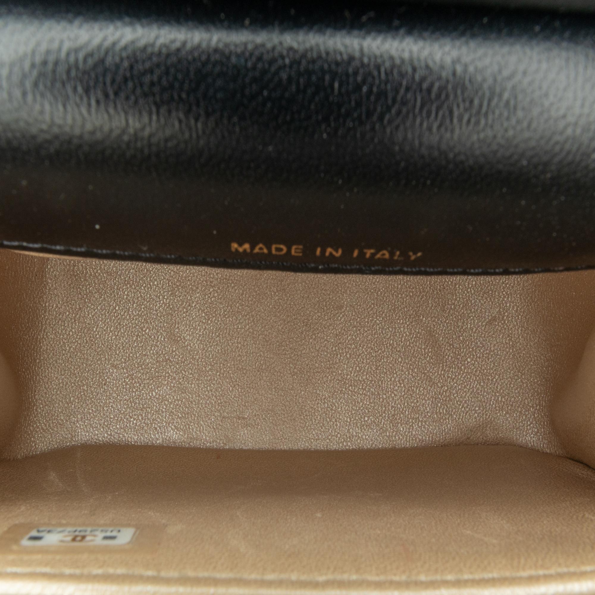Chanel Patent Frame Clutch Flap with Chain (SHG-kmbz5Y)