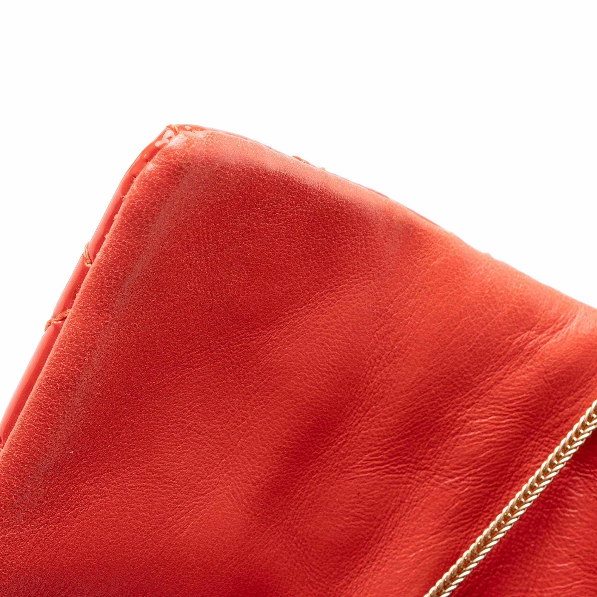 Chanel Patent Leather 2.55 Reissue E/W Clutch (SHF-Og65LE)