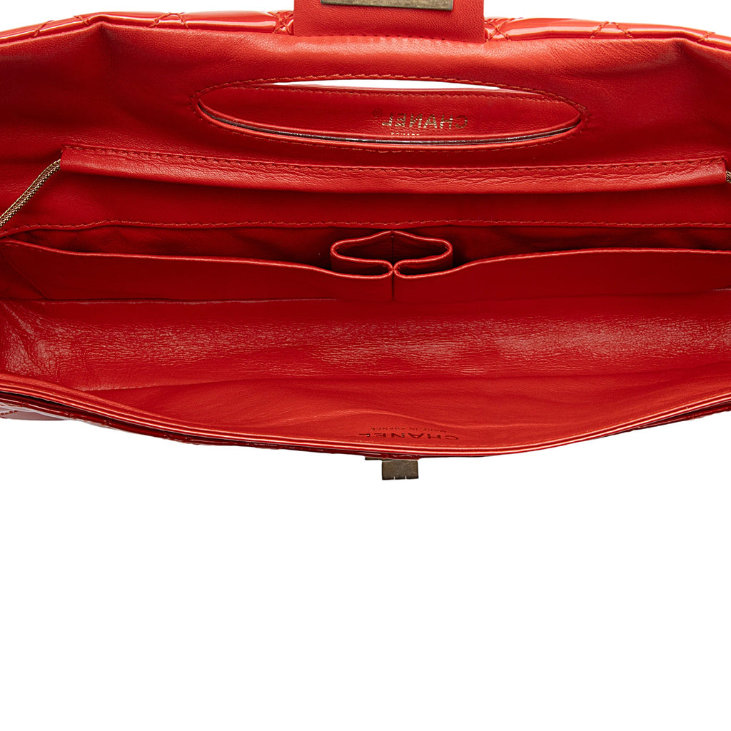 Chanel Patent Leather 2.55 Reissue E/W Clutch (SHF-Og65LE)