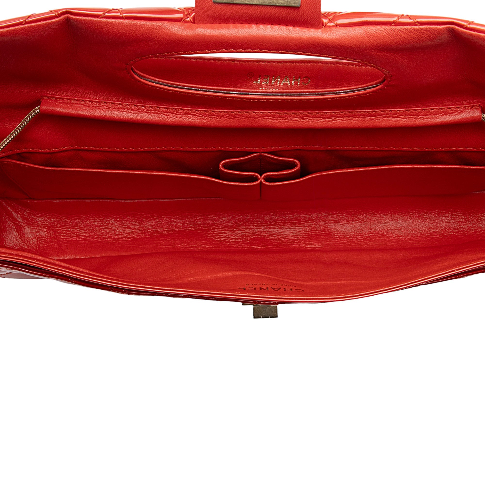 Chanel Patent Leather 2.55 Reissue E/W Clutch (SHF-Og65LE)