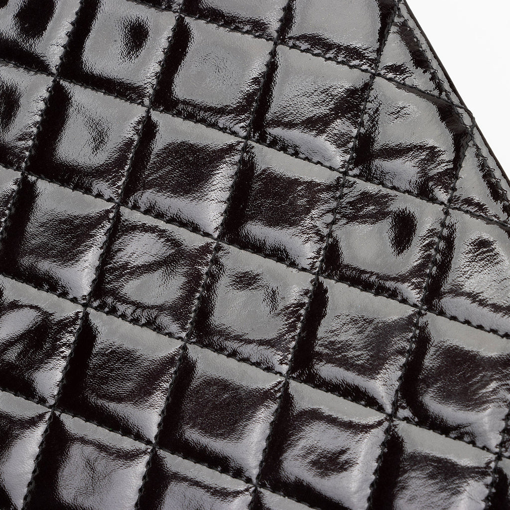 Chanel Patent Leather CC Brilliant iPad Case (SHF-NuaWXc)