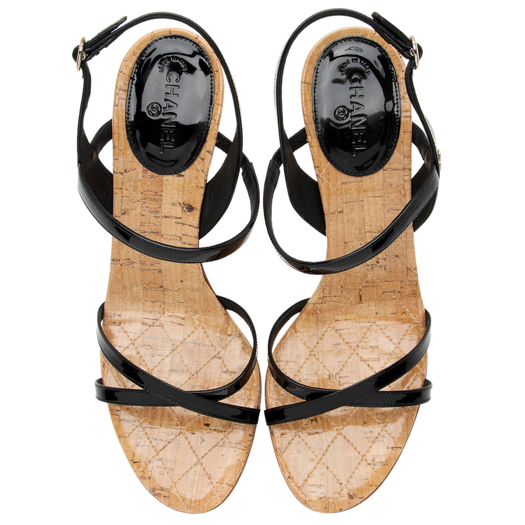 Chanel Patent Leather CC Slingback Sandals - Size 8 / 38 (SHF-pbADI5)