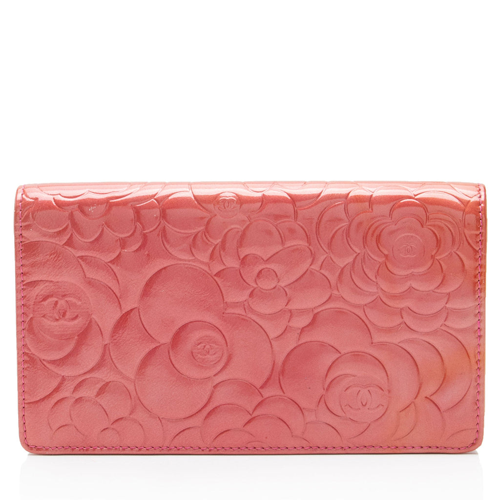 Chanel Patent Leather Camellia CC Yen Wallet