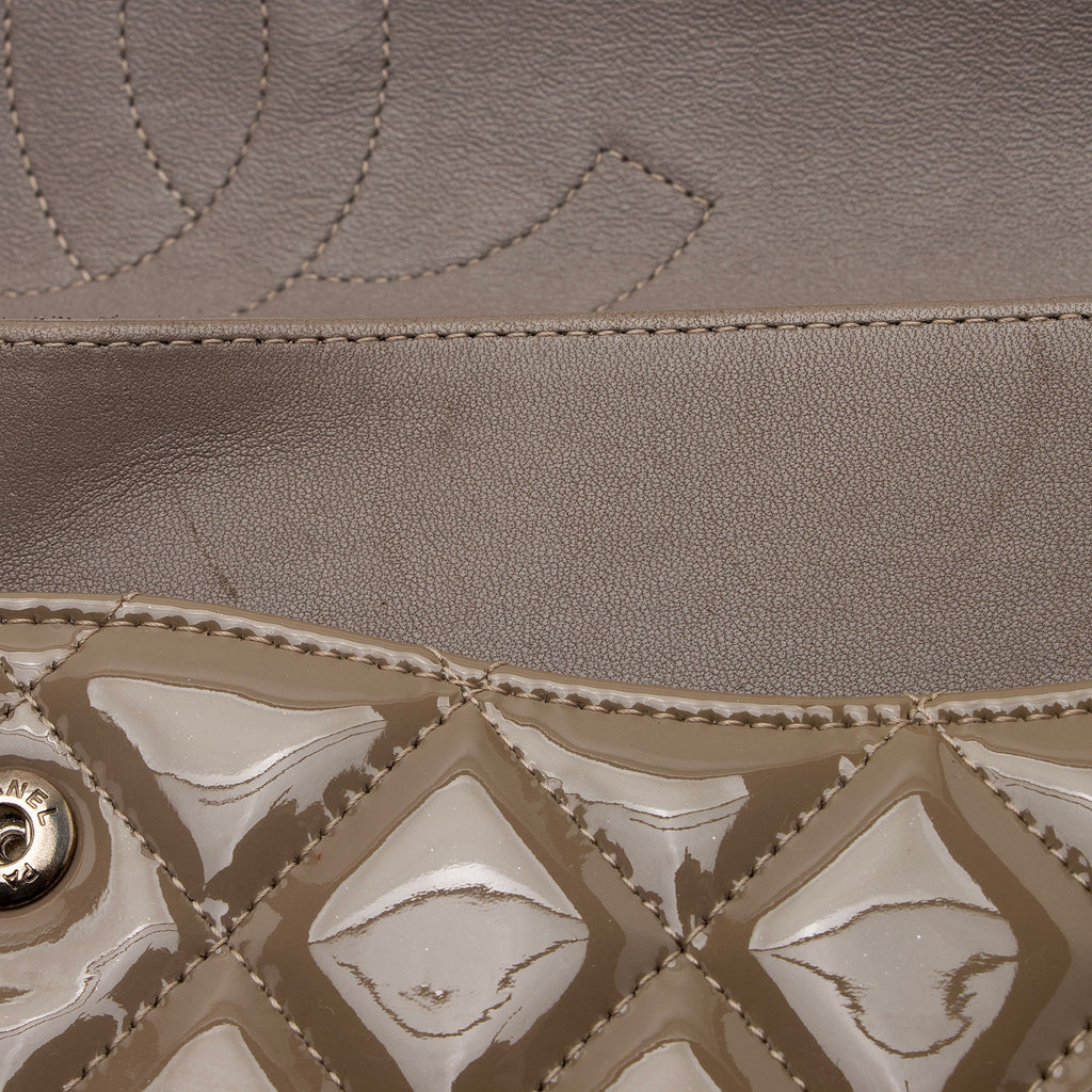 Chanel Patent Leather Classic Jumbo Double Flap Bag (SHF-jE6UCt)