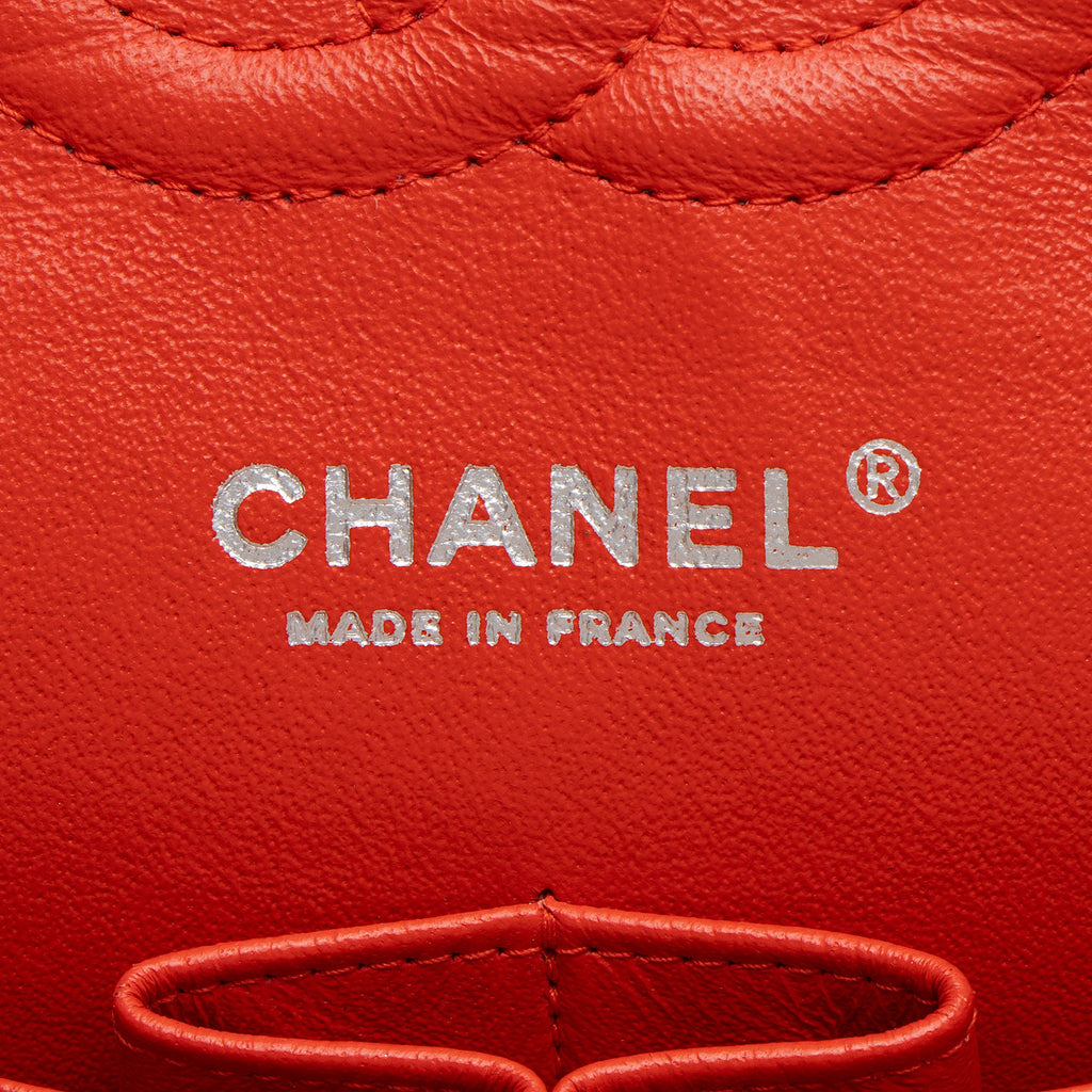 Chanel Patent Leather Classic Medium Double Flap Bag (SHF-N0PJ3H)