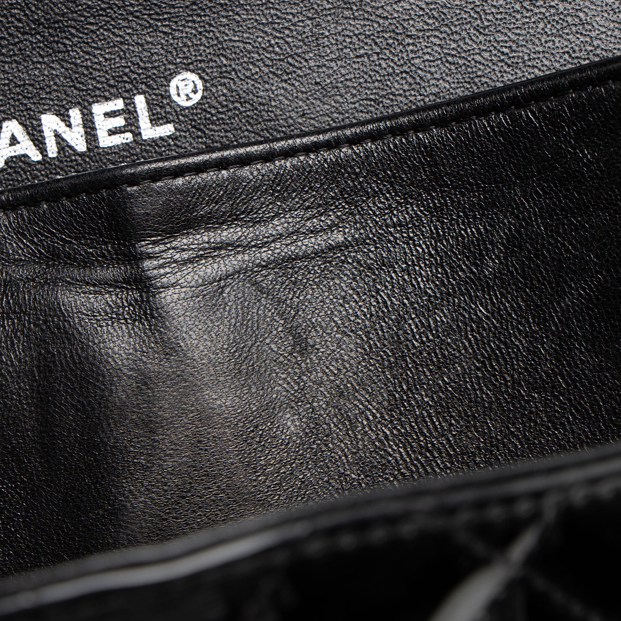 Chanel Patent Leather Classic Medium Double Flap Bag (SHF-XaMpG8)