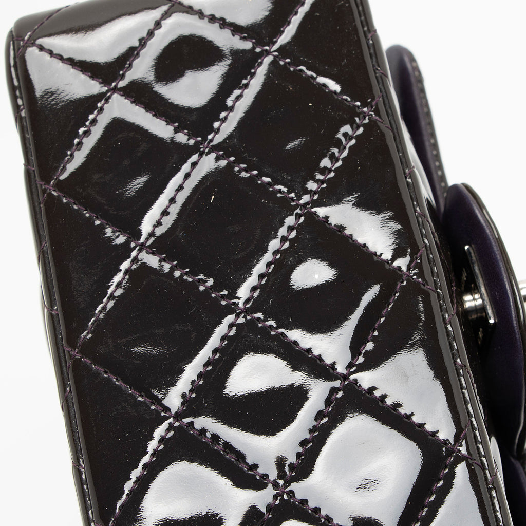 Chanel Patent Leather Classic Square Mini Flap Bag (SHF-Ejwny1)