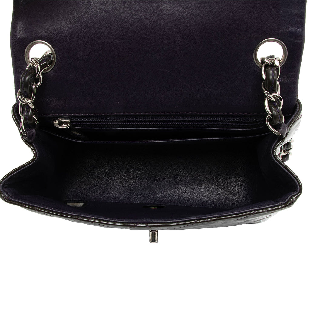 Chanel Patent Leather Classic Square Mini Flap Bag (SHF-Ejwny1)