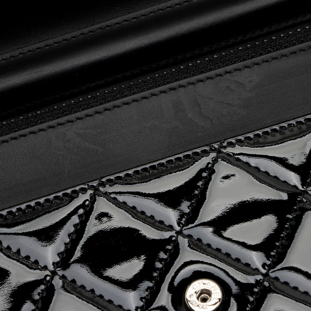 Chanel Patent Leather Classic Wallet on Chain (SHF-8fowjN)