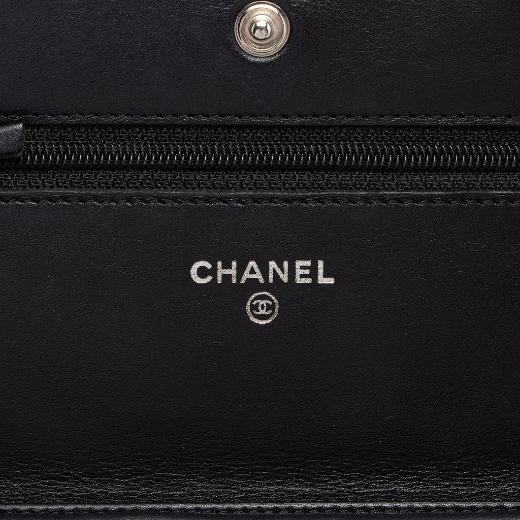 Chanel Patent Leather Classic Wallet on Chain (SHF-sMkM9h)