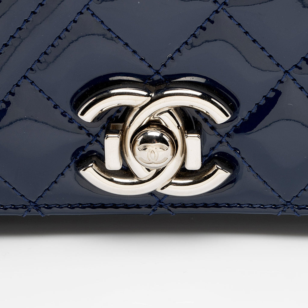 Chanel Patent Leather Coco Boy Small Flap Bag (SHF-mwPK8i)