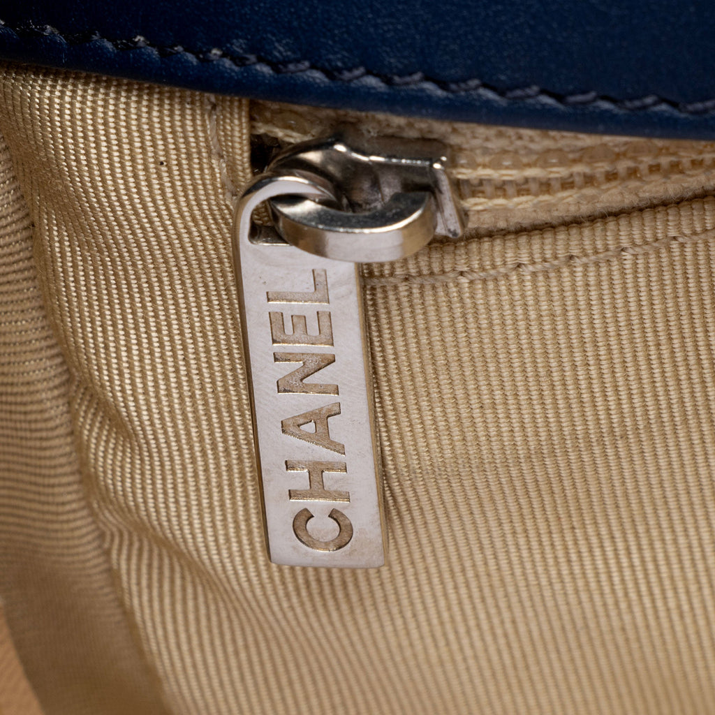 Chanel Patent Leather Coco Boy Small Flap Bag (SHF-mwPK8i)