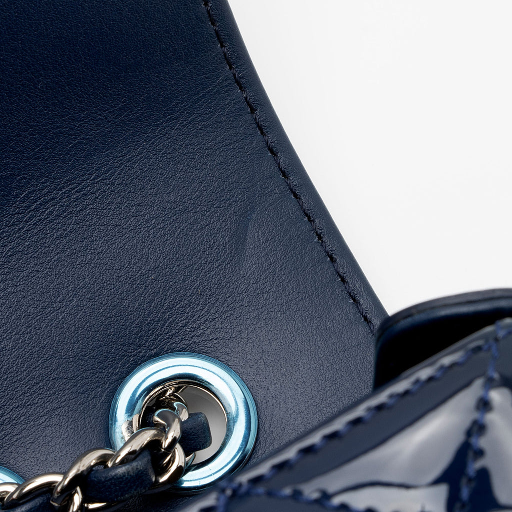 Chanel Patent Leather Coco Boy Small Flap Bag (SHF-mwPK8i)
