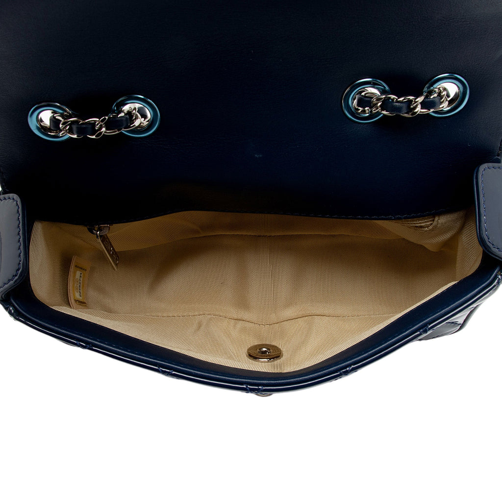 Chanel Patent Leather Coco Boy Small Flap Bag (SHF-mwPK8i)