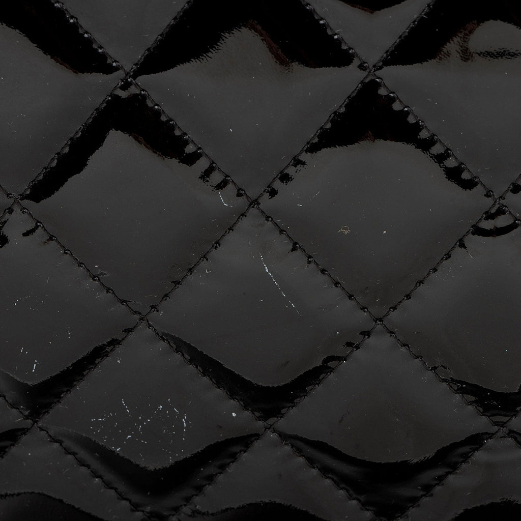 Chanel Patent Leather Medium O-Case (SHF-aLyKNf)