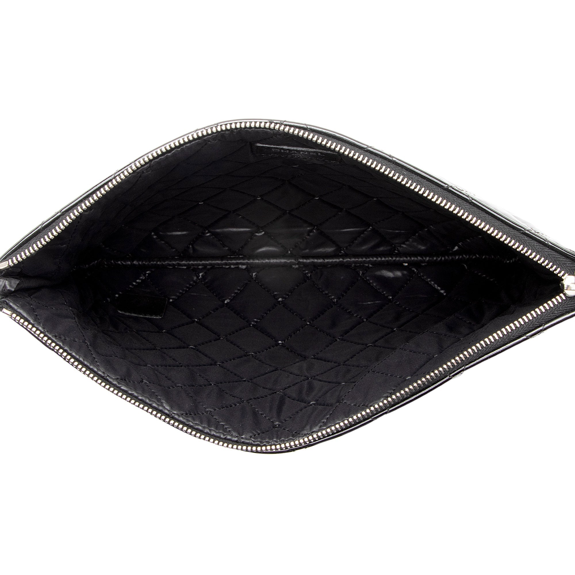 Chanel Patent Leather Medium O-Case (SHF-aLyKNf)