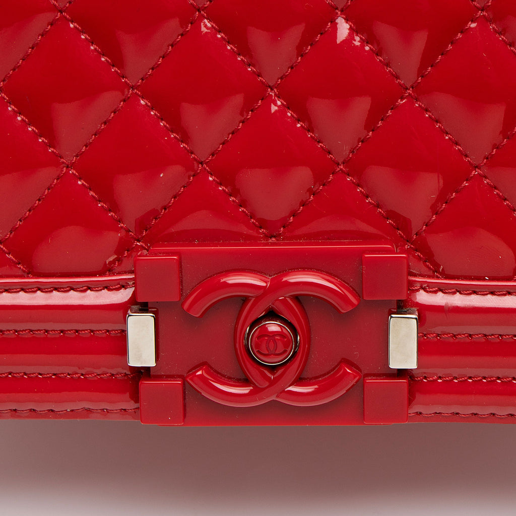 Chanel Patent Leather Plexiglass Old Medium Boy Bag (SHF-yQ51Dn)