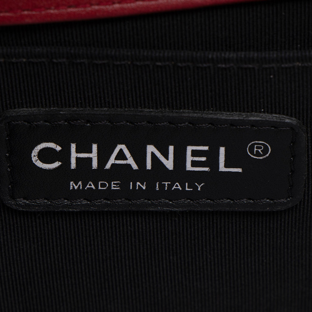 Chanel Patent Leather Plexiglass Old Medium Boy Bag (SHF-yQ51Dn)