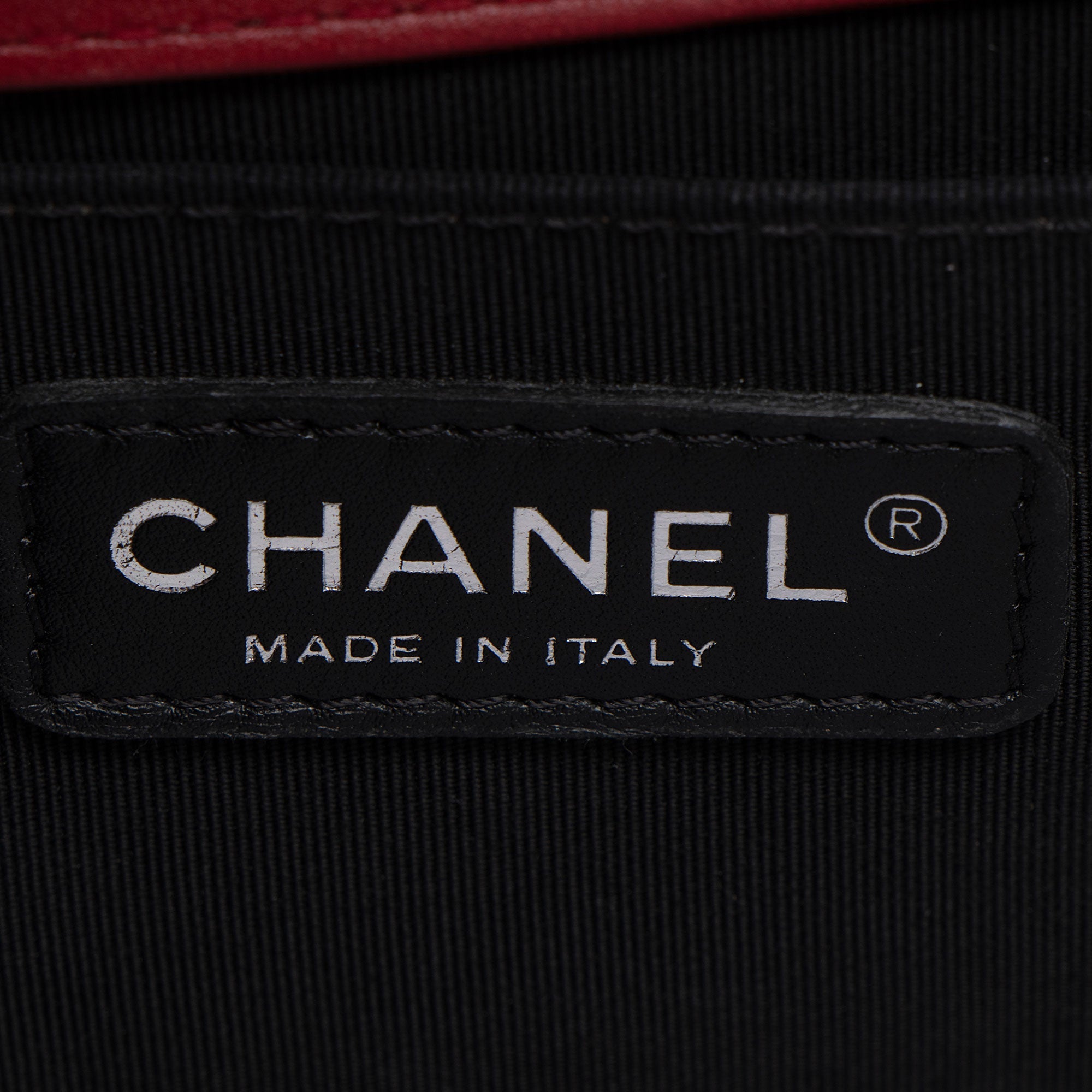 Chanel Patent Leather Plexiglass Old Medium Boy Bag (SHF-yQ51Dn)
