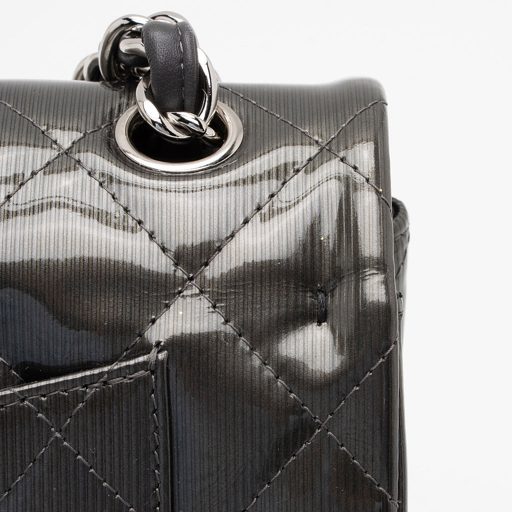 Chanel Patent Leather Stripe Classic Jumbo Double Flap Bag (SHF-xHciHb)