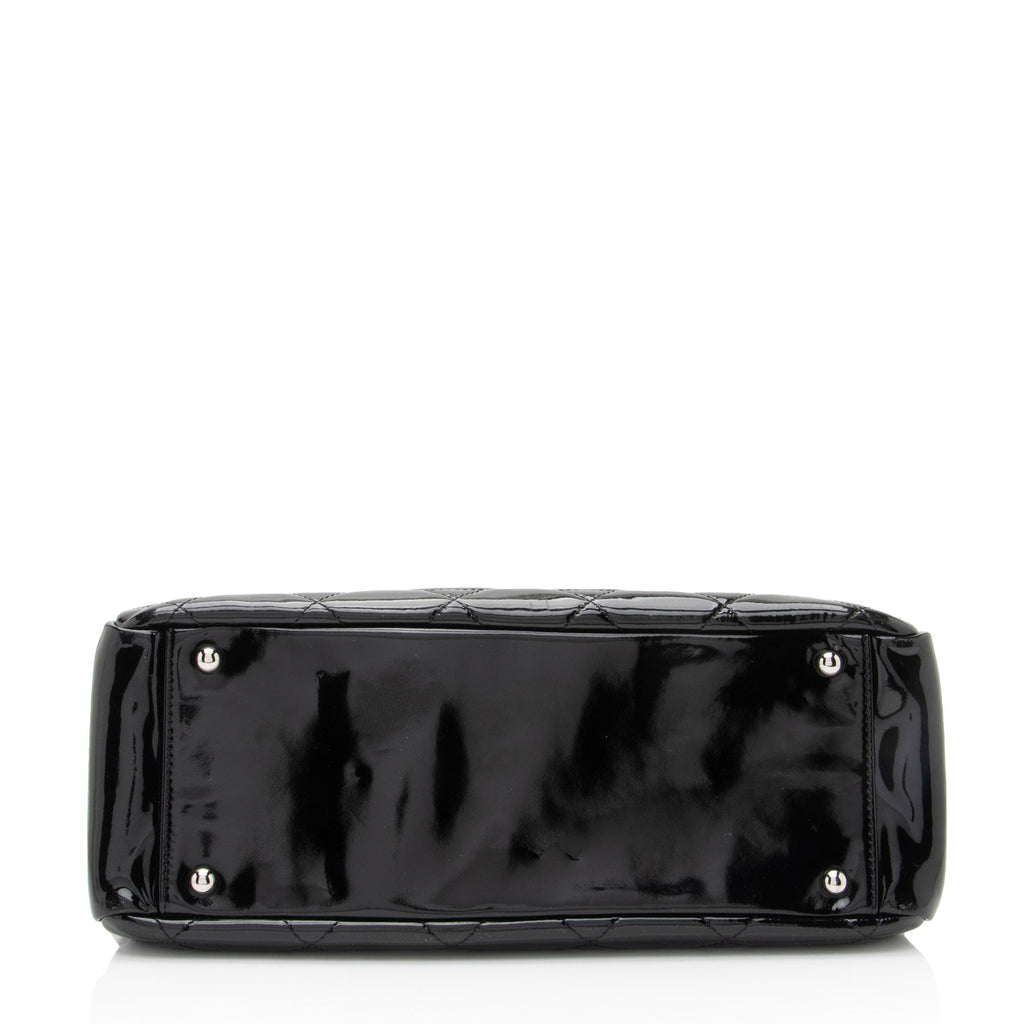 Chanel Patent Leather Timeless CC Chain Small Tote (SHF-xHTHtp)