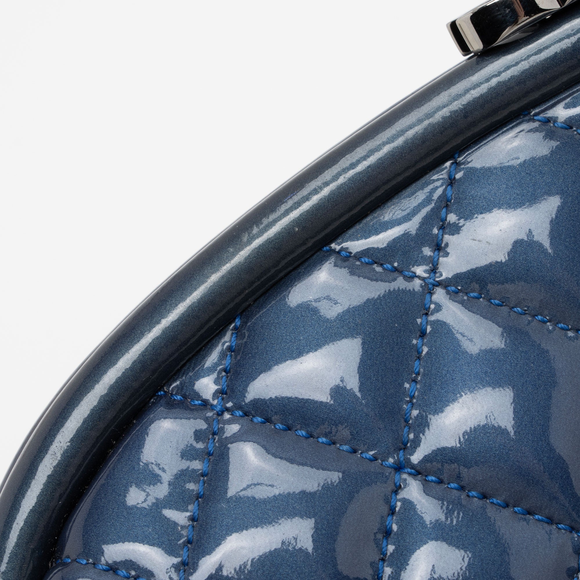 Chanel Patent Leather Timeless Clutch (SHF-UYzBin)
