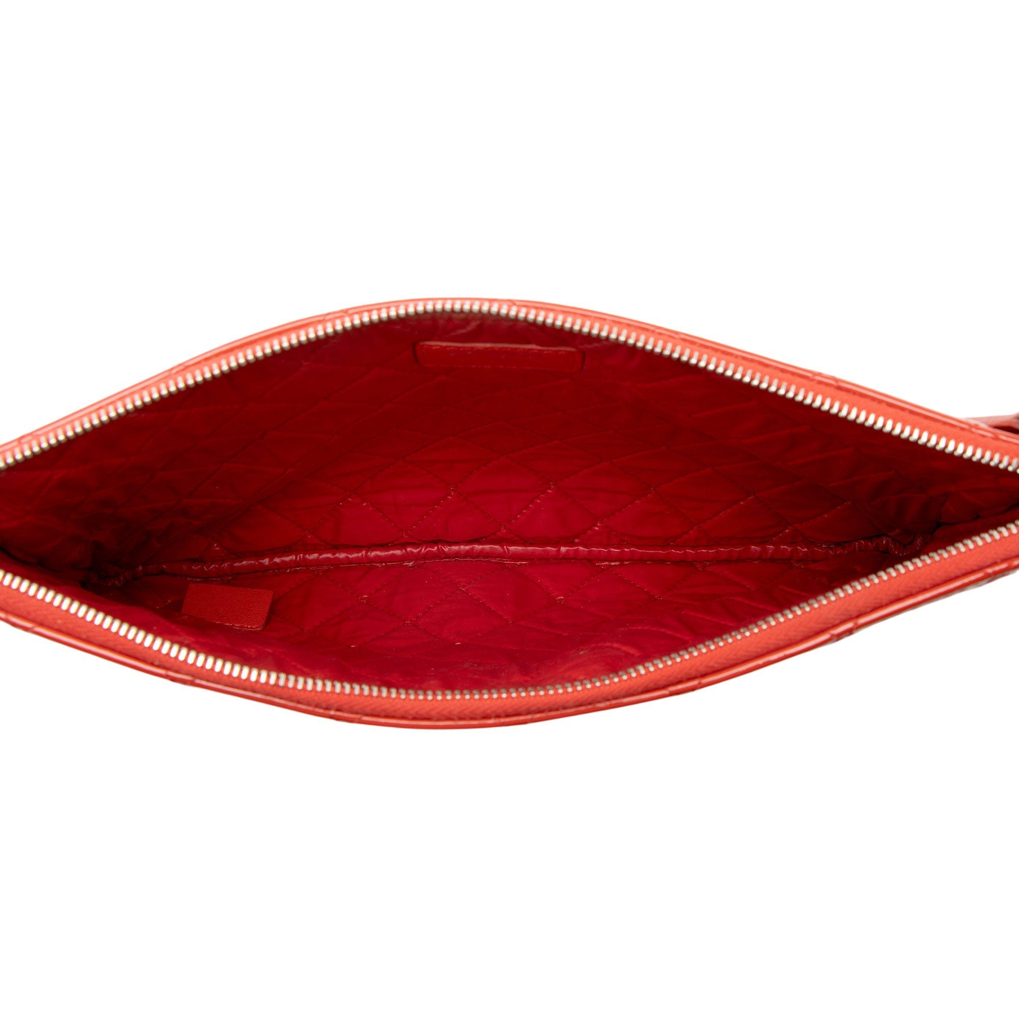 Chanel Patent Leather Valentine Hearts Medium O-Case