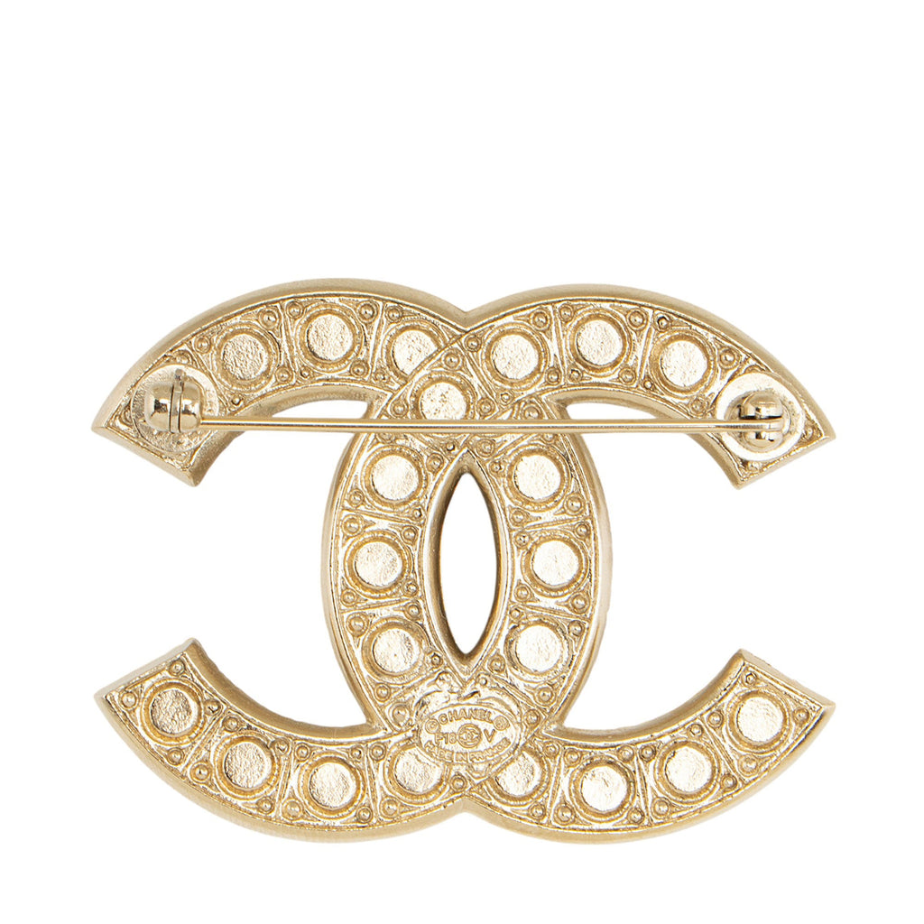 Chanel Pearl CC Brooch (SHF-KY02qw)