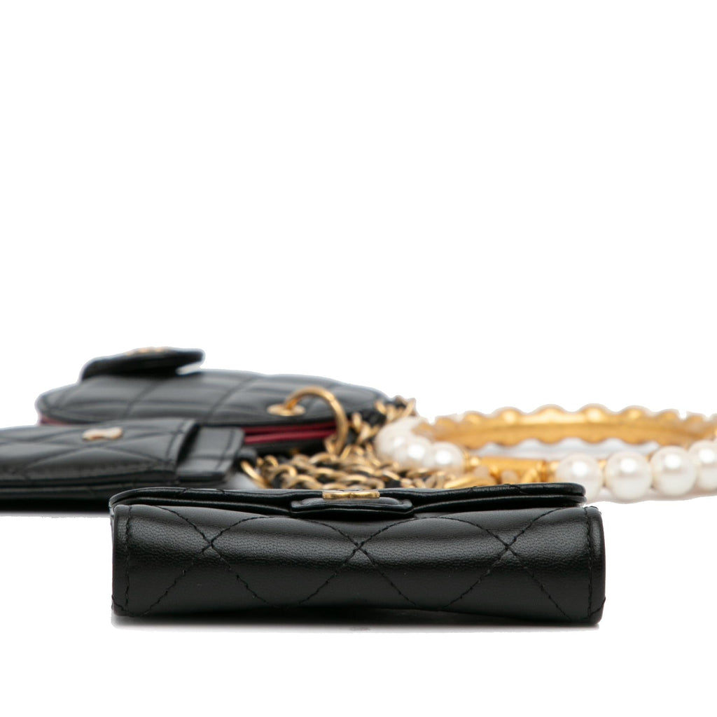 Chanel Pearl Crown CC Wristlet Multi Pouches (SHG-iLLXLn)