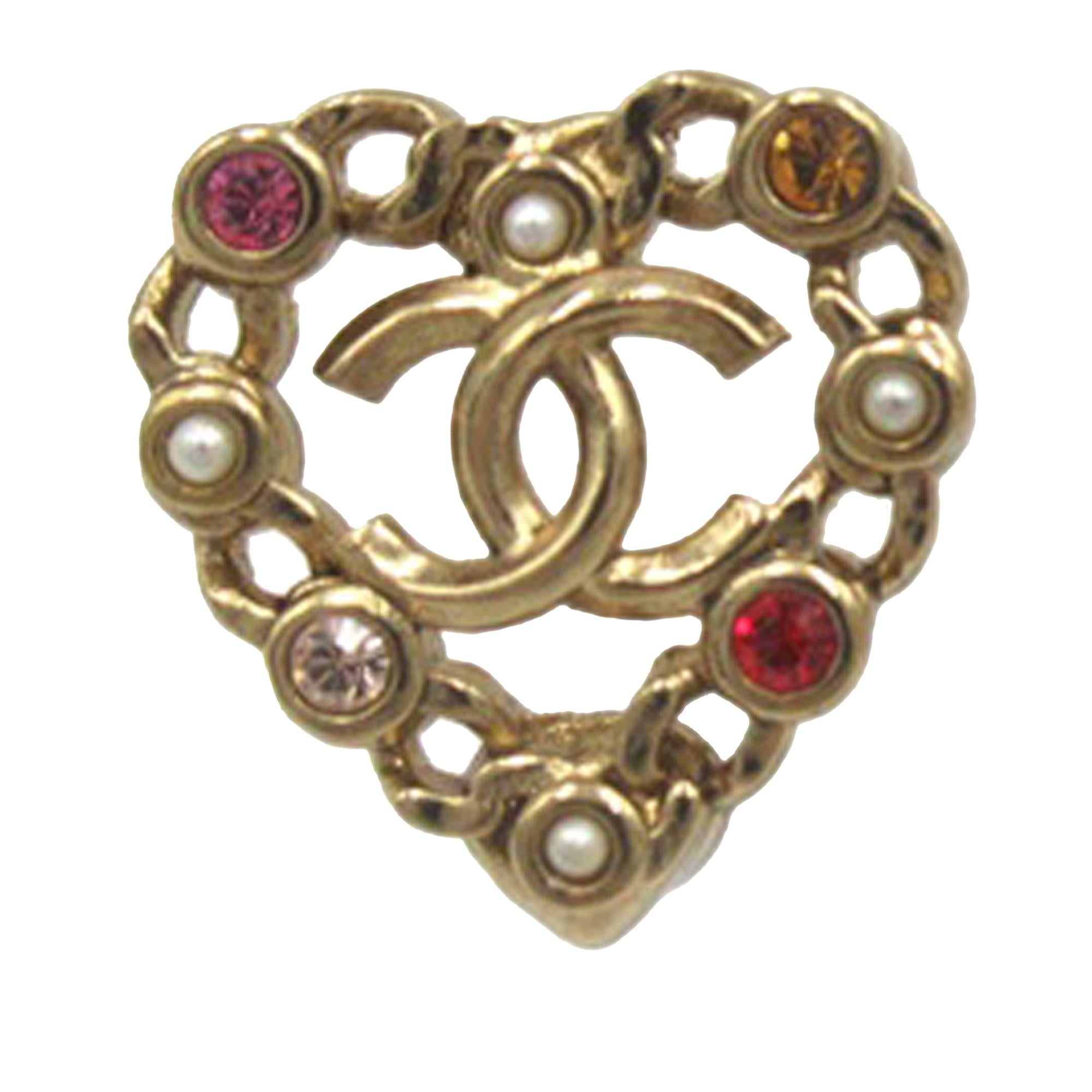 Chanel Pearl Crystal CC Heart Earrings (SHG-UHSA6S)