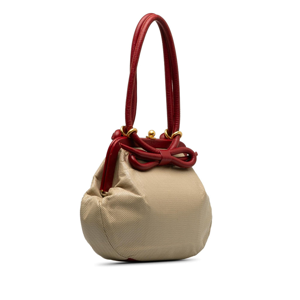 Chanel Perforated Bow Frame Handbag (SHG-EWnif8)