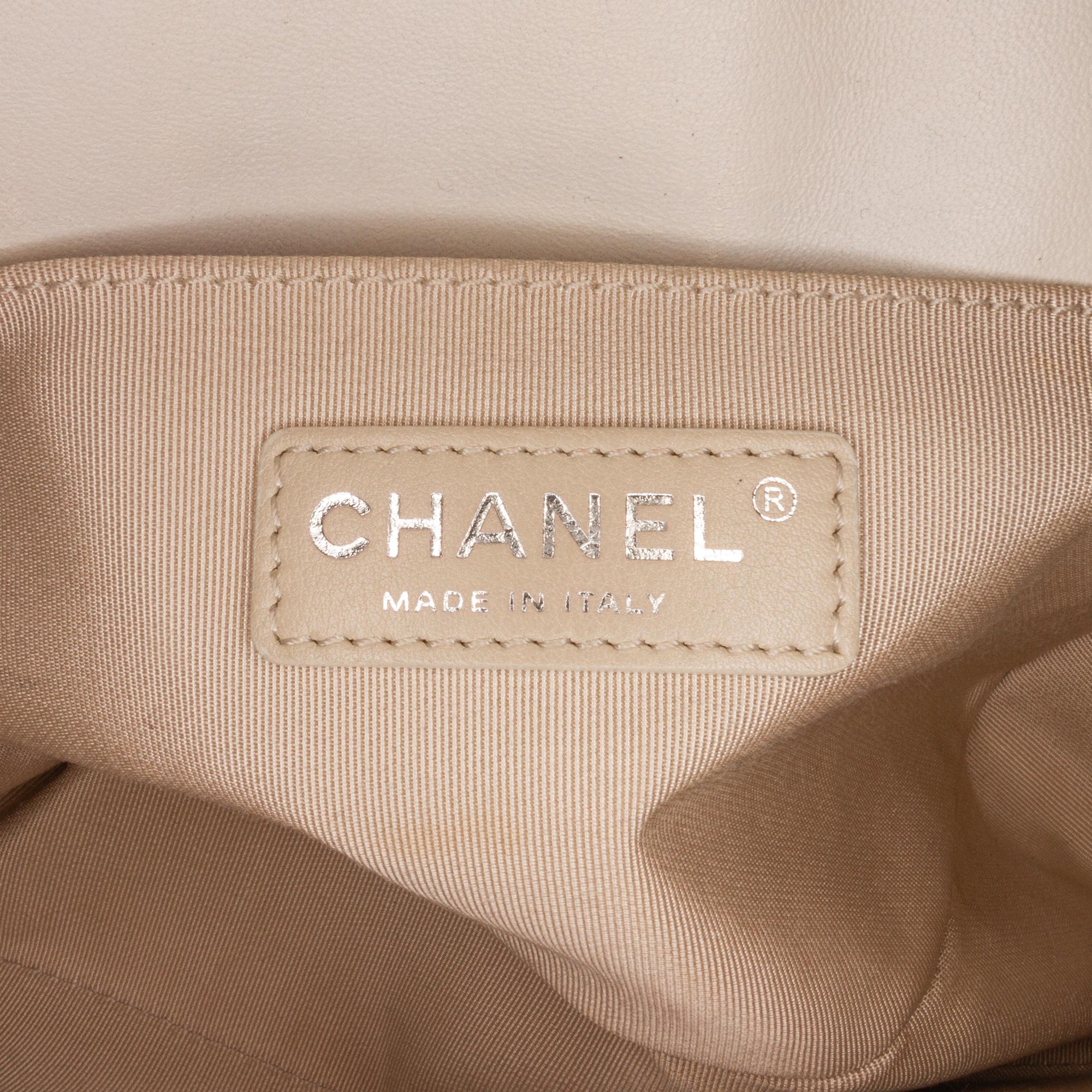 Chanel Perforated Lambskin Boy Flap (SHG-j0q4NI)