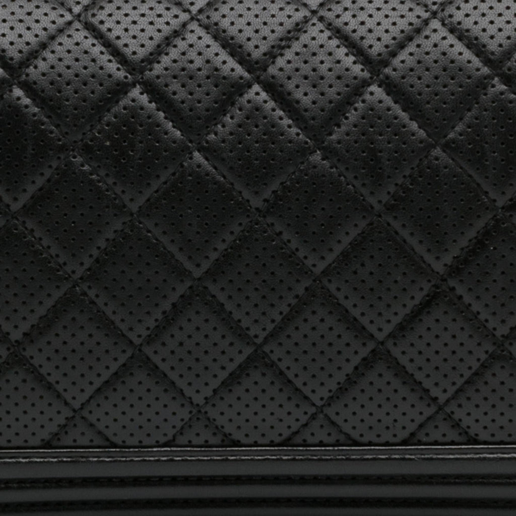 Chanel Perforated Lambskin Boy Flap (SHG-5uI7Qu)