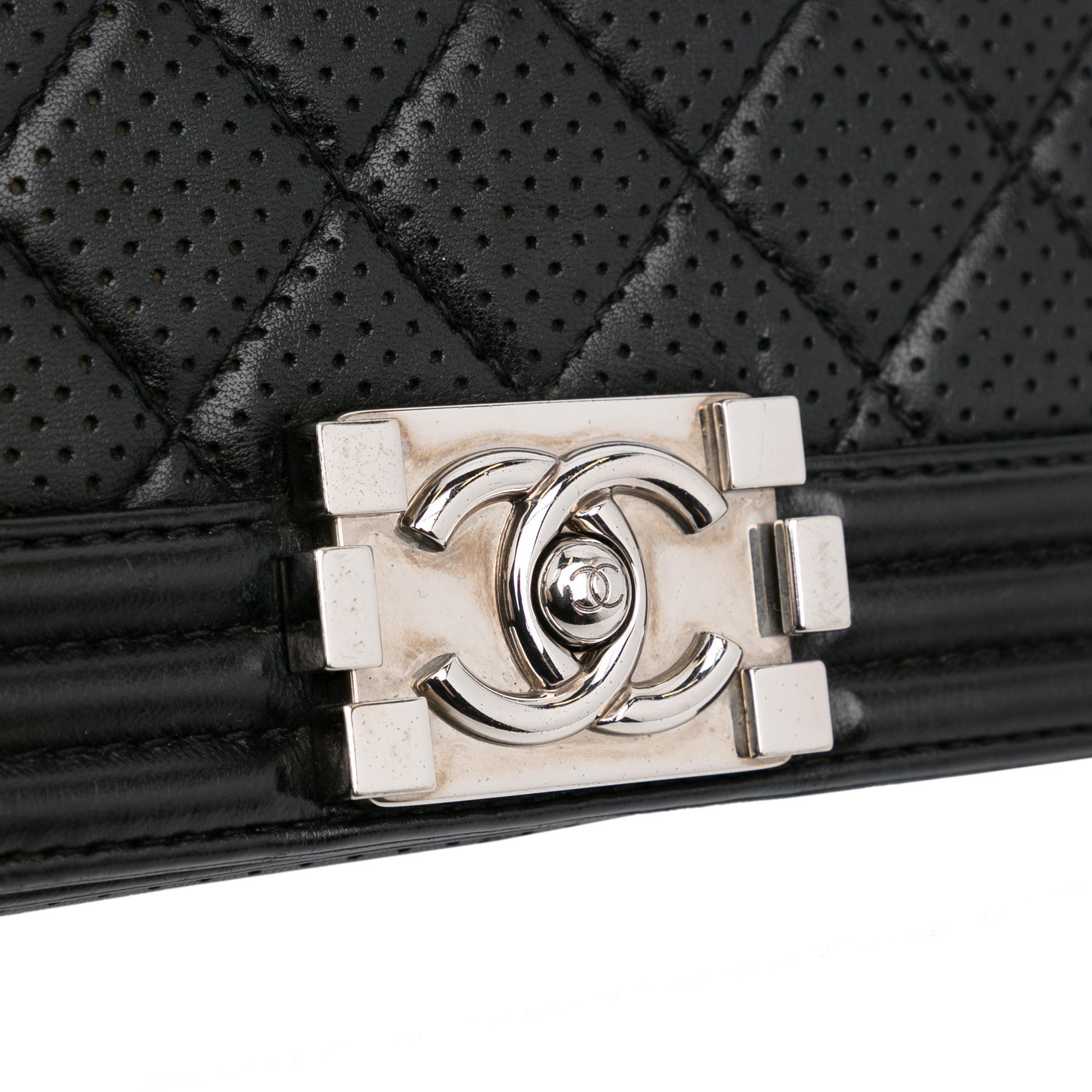 Chanel Perforated Lambskin Boy Flap (SHG-5uI7Qu)