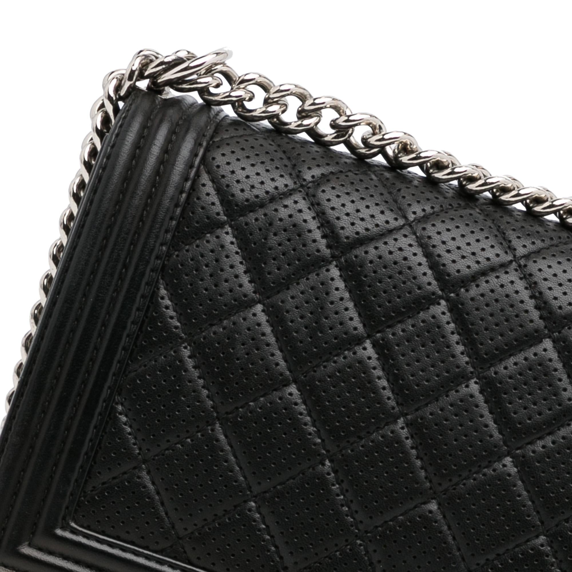 Chanel Perforated Lambskin Boy Flap (SHG-5uI7Qu)