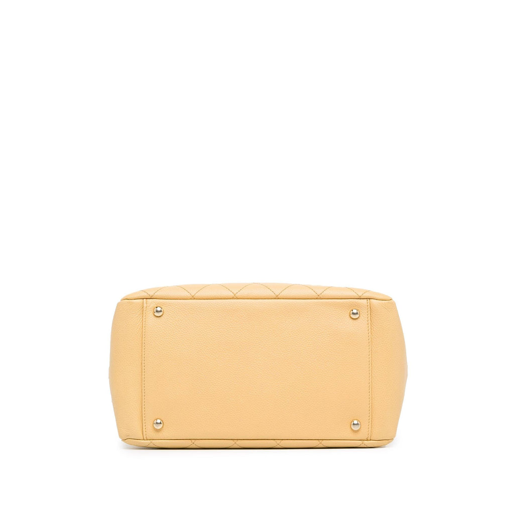 Chanel Petite Caviar Timeless Shopping Tote (SHG-BPvc34)