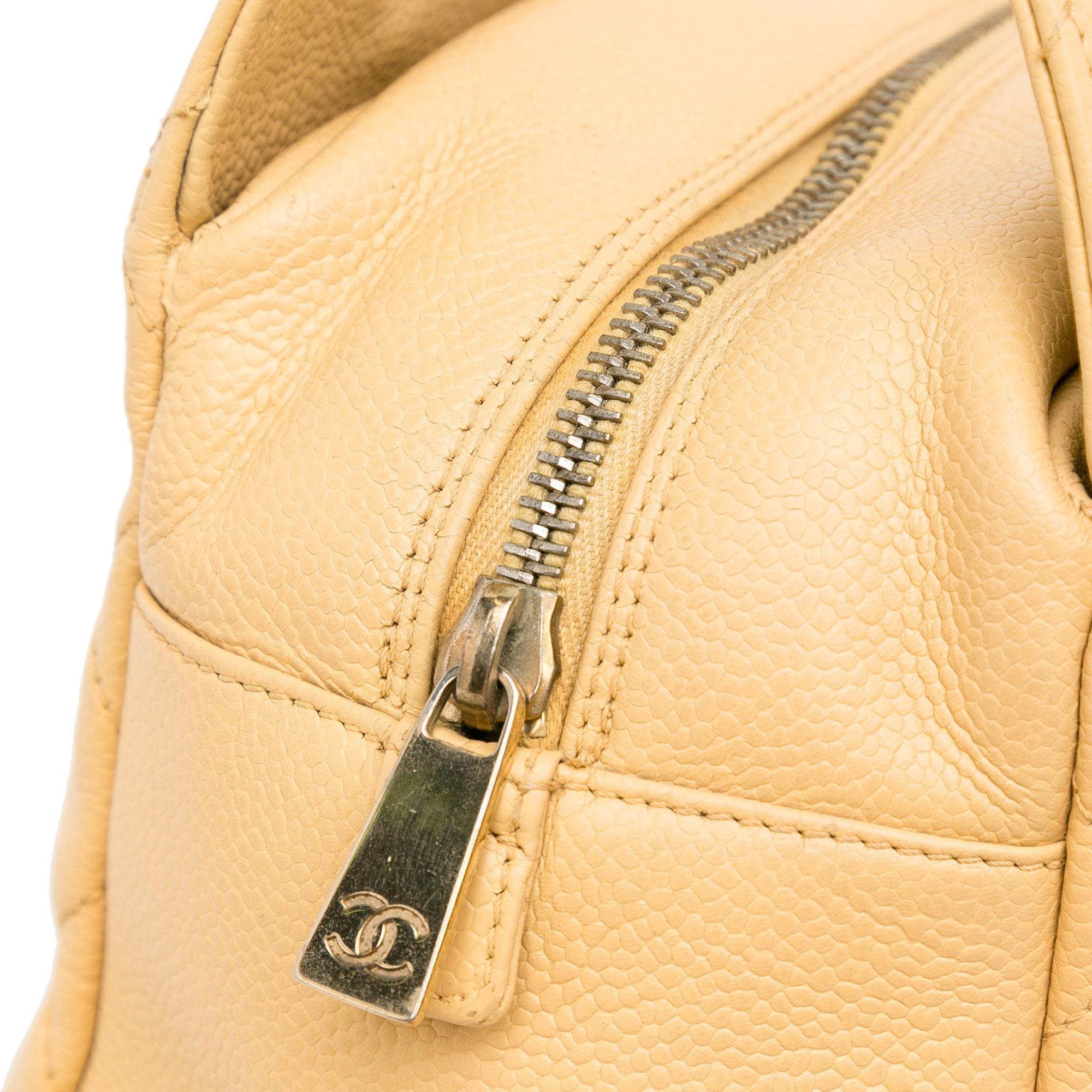 Chanel Petite Caviar Timeless Shopping Tote (SHG-BPvc34)