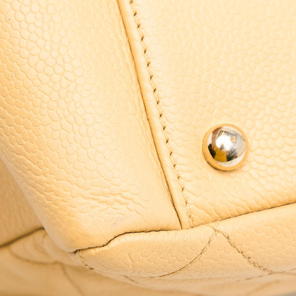 Chanel Petite Caviar Timeless Shopping Tote (SHG-BPvc34)